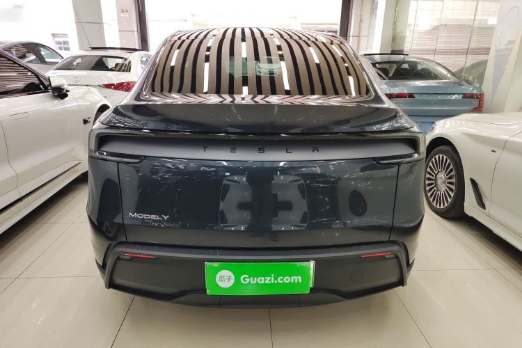 Used Tesla Model Y 2025 Rear-Wheel-Drive Version
