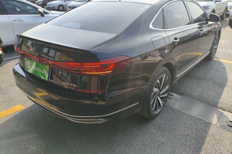 Used Volkswagen Passat 2025 Premium Version 380TSI Dragon Edition