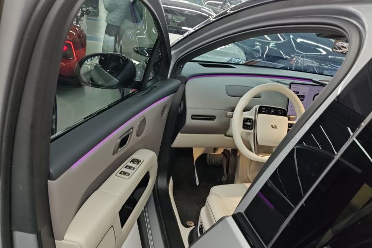 Used Li Auto Li Auto i6 2025 Model Two-Wheel-Drive Standard Type
