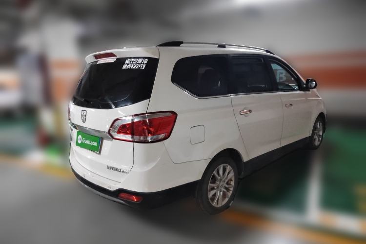 Used Baojun 730 2014 1.5L manual Comfort version 7 seats
