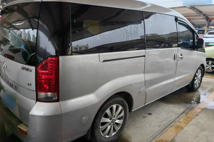 Used JAC Refine M5 2013 2.0T Gasoline Automatic Business Edition
