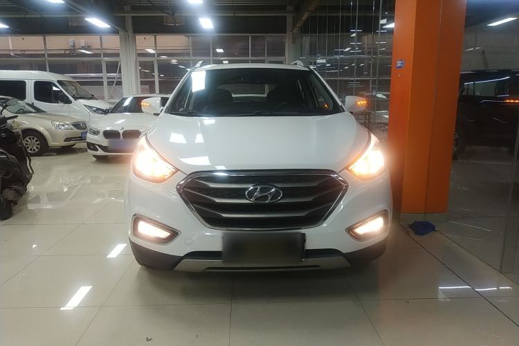 Used Hyundai ix35 2015 2.0L Automatic 2WD Smart Type China IV Front