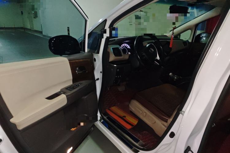 Used Honda Odyssey 2015 Updated Version 2.4L Smart Edition Driver Seat