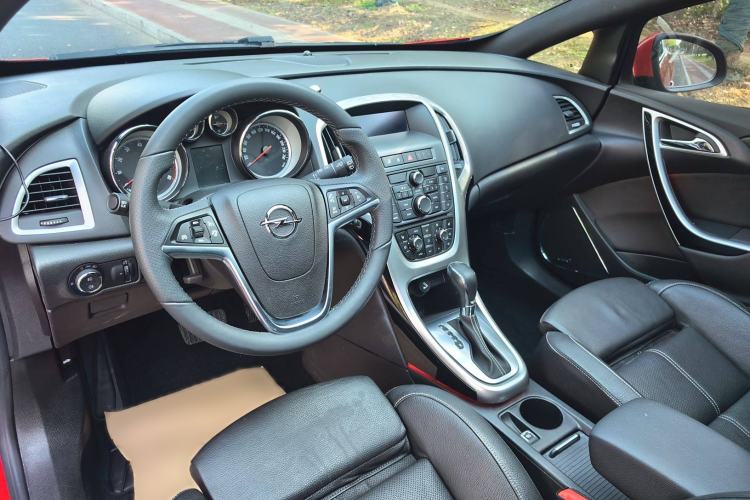 Used Opel Astra 2014 1.4T GTC Sport Model