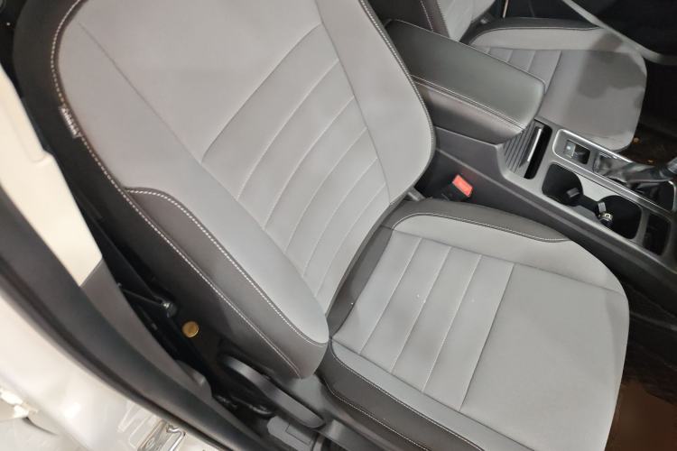 Used Ford Kuga 2017 EcoBoost 180 Two-Wheel-Drive Elite Trim
