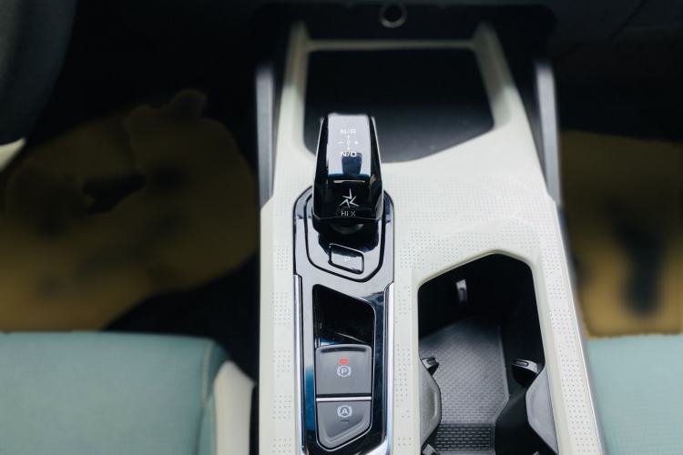 Used Geely Auto Emgrand L HiP 2022 1.5TD-DHT Pro 100KM Super Clean
