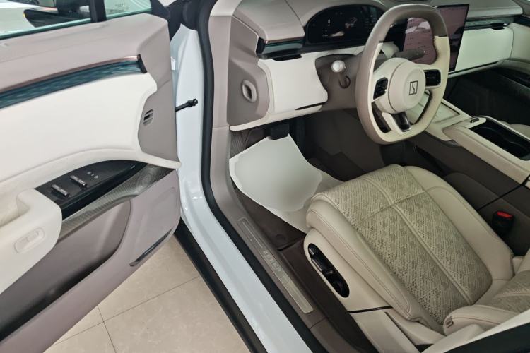 Used Zeekr 7X 2025 100kWh Long-Range All-Wheel Drive Intelligent Driving Version
