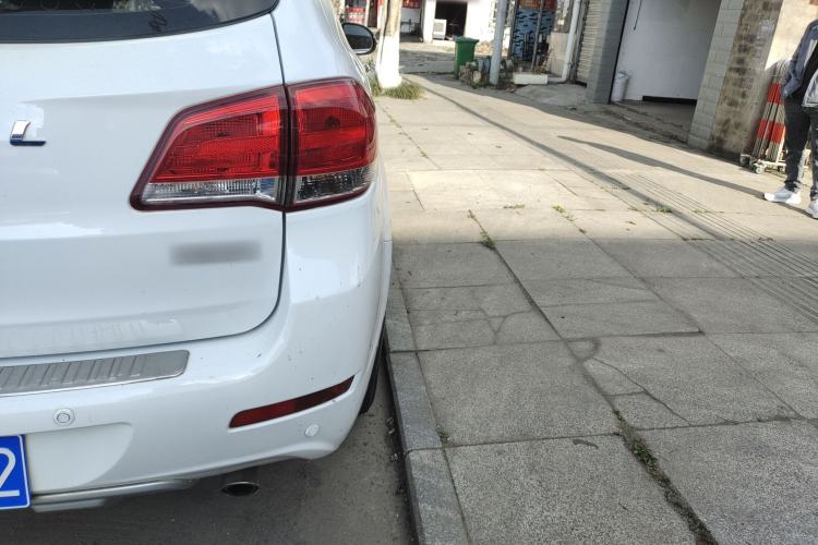 Used Haval H6 2015 Upgraded Model 1.5T Manual Two-Wheel Drive Elite Version