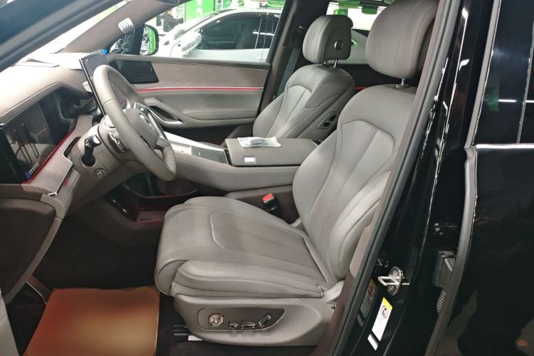 Used Denza N9 2025 Prestige Version
