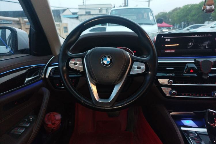 Used BMW 5 Series 2020 525Li Luxury Package Steering Wheel