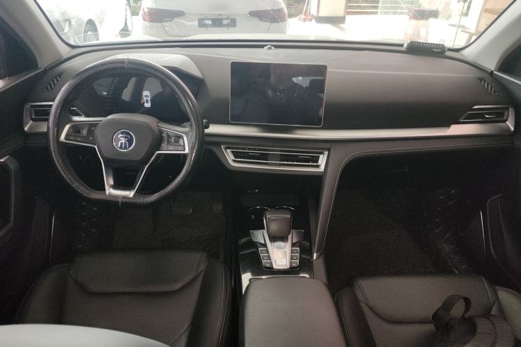 Used BYD Song Pro 2019 1.5T Automatic Luxury Model Center Console