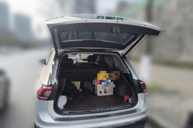 Used Volkswagen Tiguan L 2017 330TSI Automatic Two-Wheel Drive Flagship Edition Trunk