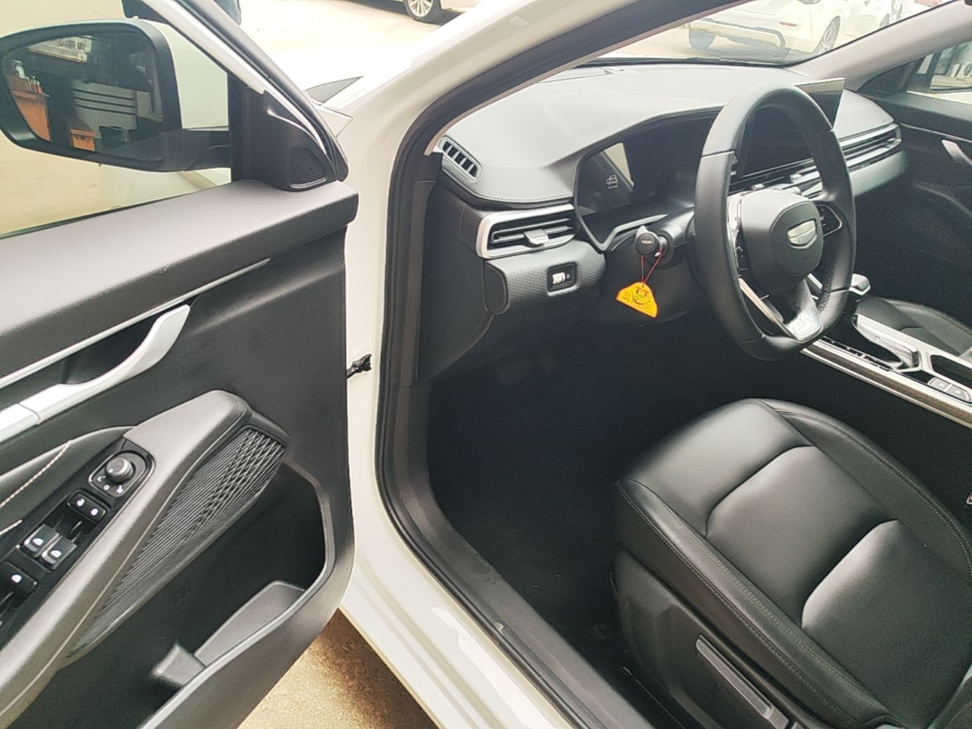 Geely Auto Emgrand 2025 4th Generation 1.5L CVT Luxury Version — снимка 18