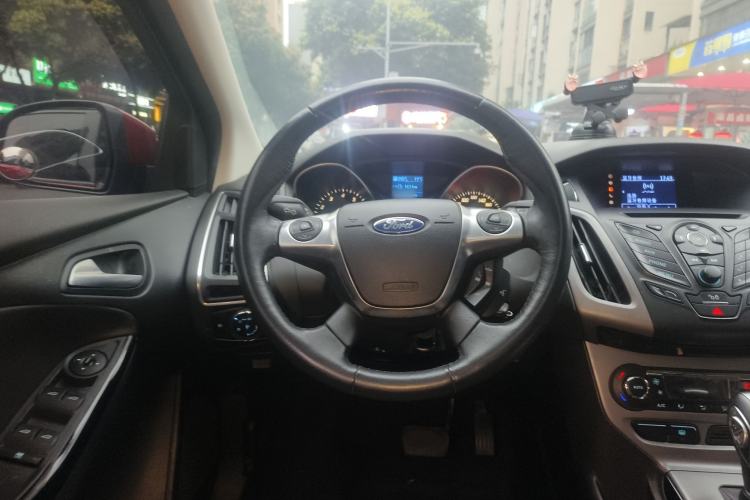 Used Ford Focus 2012 Sedan 1.6L Automatic Comfort Model
