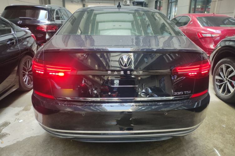 Used Volkswagen Passat 2020 Facelift 330TSI Prestige Edition China VI Standard