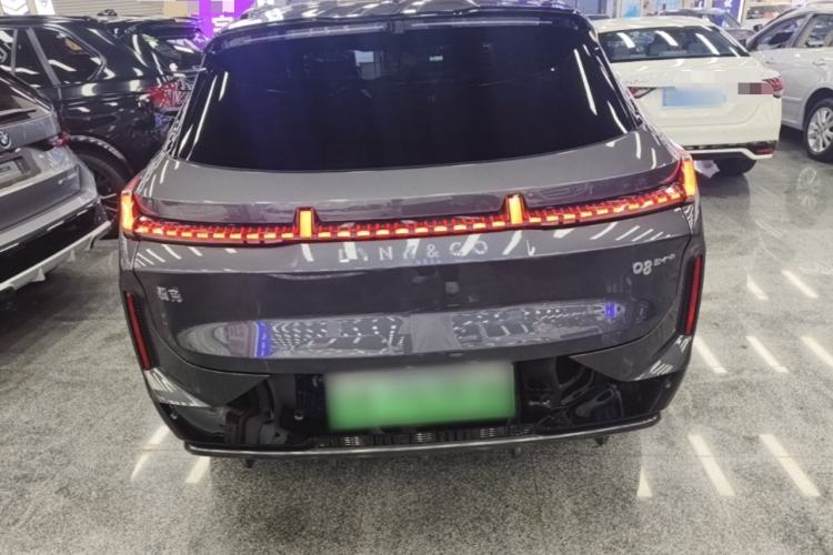 Used Lynk & Co 08 EM-P 2023 120km Long-Range Halo