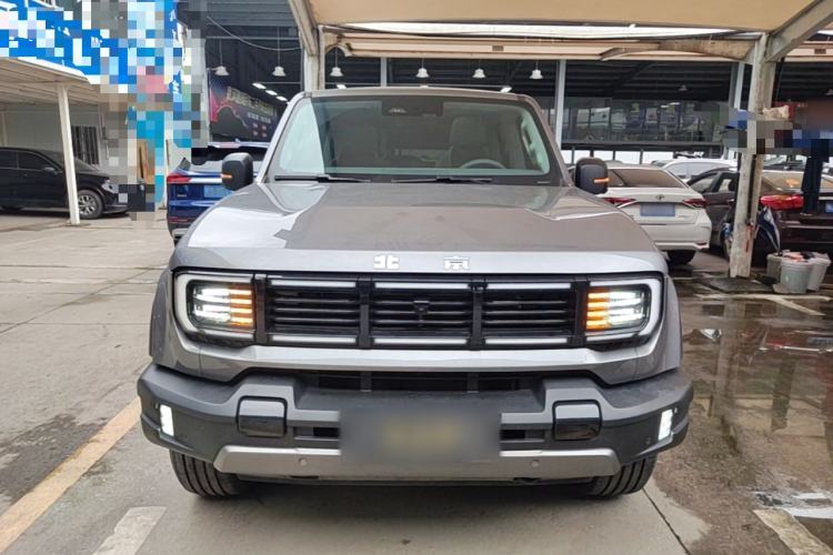 Used BAIC Off-Road BJ40 2024 2.0T All-New Urban Hunter Edition Chivalrous Style Front