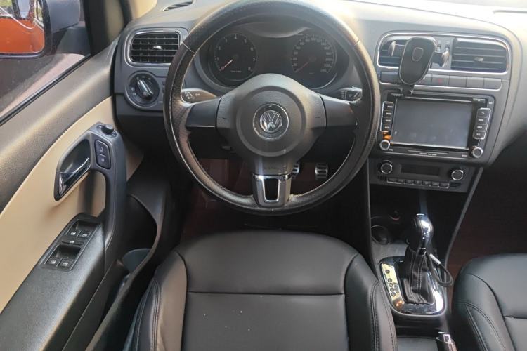 Used Volkswagen Polo 2012 1.6L Cross Polo Automatic Transmission
