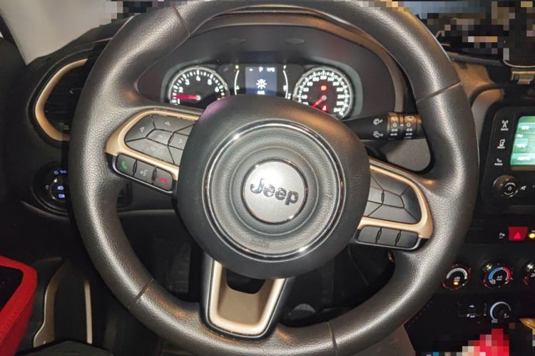 Used Jeep Renegade 2017 180T Automatic High-Energy Version
