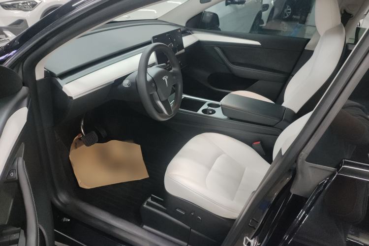 Used Tesla Model Y 2022 Rear-Wheel-Drive Version