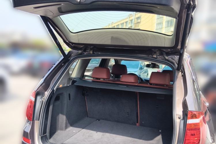 Used BMW X3 2013 xDrive35i Luxury Model Trunk