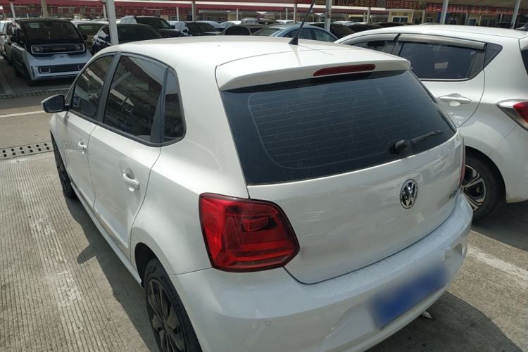 Used Volkswagen Polo 2016 1.6L Automatic Comfort Model Exterior 2