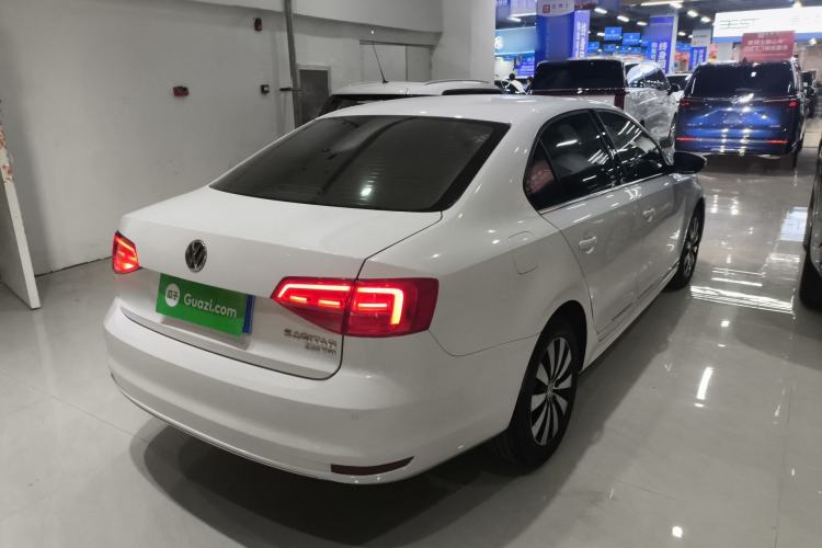 Used Volkswagen Sagitar 2017 230TSI Automatic Comfort Version Rear Right 45 Deg