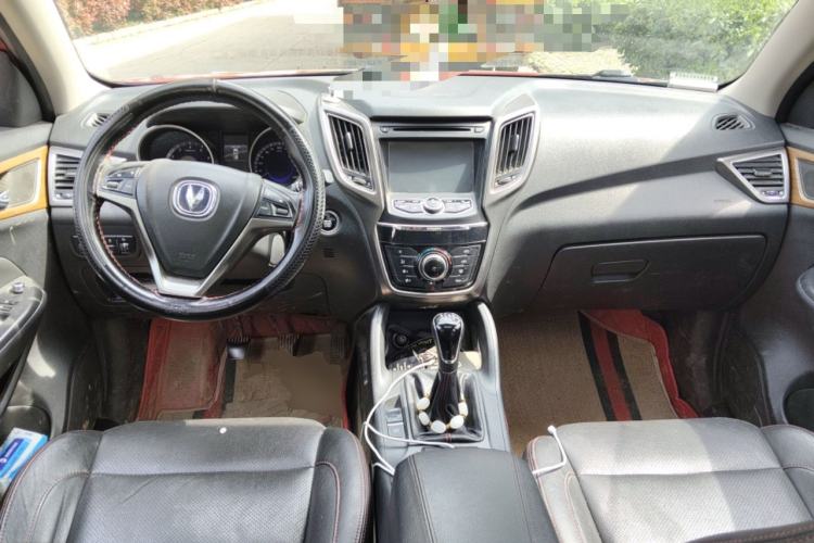 Used CHANGAN CS75 2014 2.0L Manual Leading Version China IV Standard
