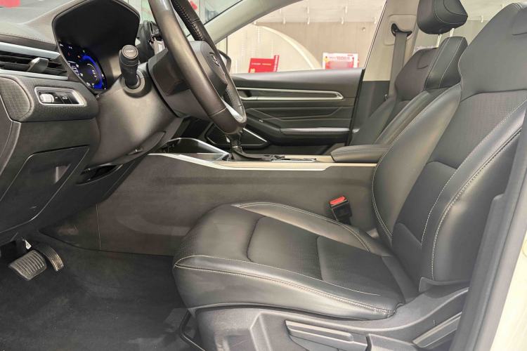 Used Geely Auto Emgrand 2022 4th Generation 1.5L CVT Luxury Model Interior 1