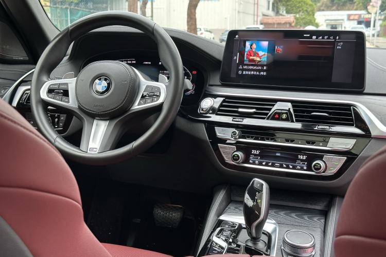 Used BMW 5 Series 2021 530Li Luxury Edition M Sport Package Interior 1