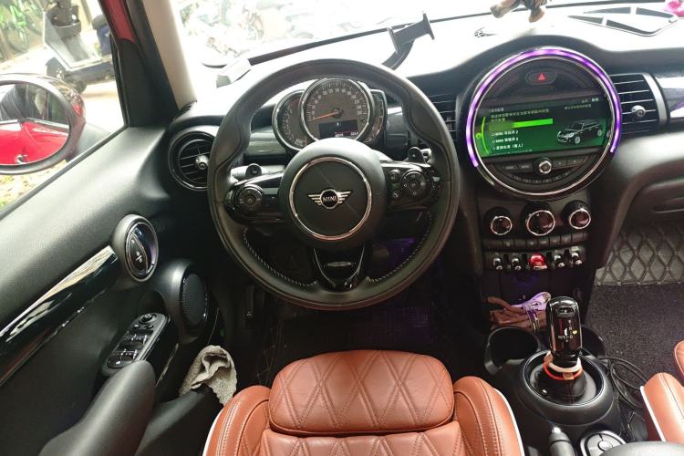 Used MINI 2018 2.0T COOPER S Artist Five-Door Edition Steering Wheel