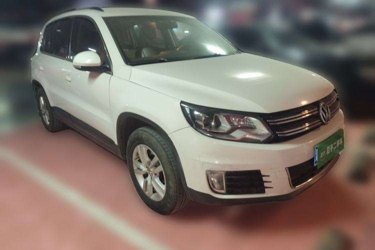Used Volkswagen Tiguan 2015 1.8TSI Automatic Two-Wheel Drive Trend Edition Front Right 45 Deg