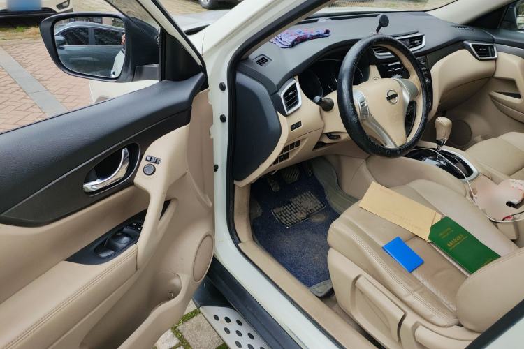 Used Nissan X-Trail 2015 2.0L CVT Comfort MAX Edition 2WD