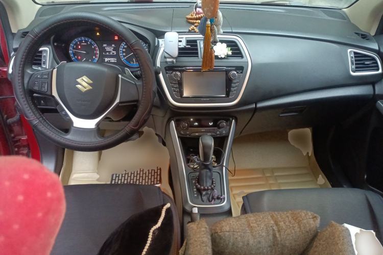 Used Suzuki S-Cross 2014 1.6L CVT Two-Wheel Drive Elite Version
