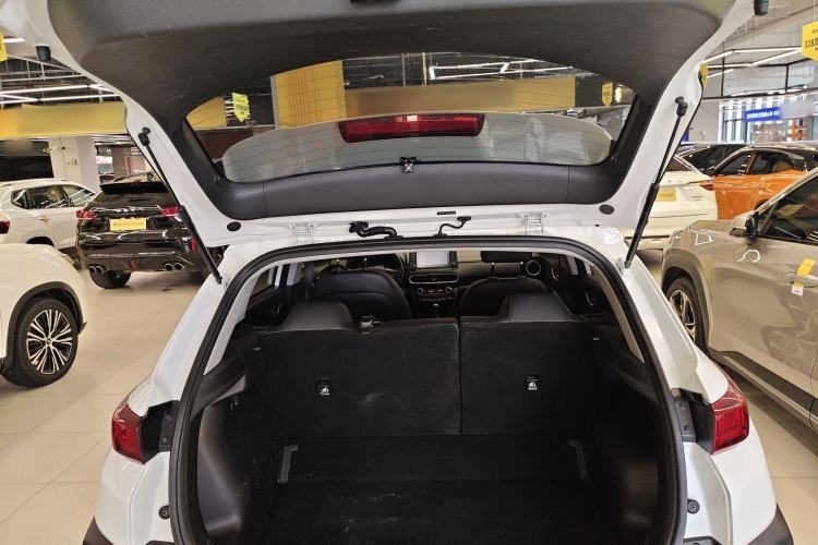 Used Hyundai ENCINO 2018 1.6T Dual-Clutch Zhilian Edition China V Standard Trunk