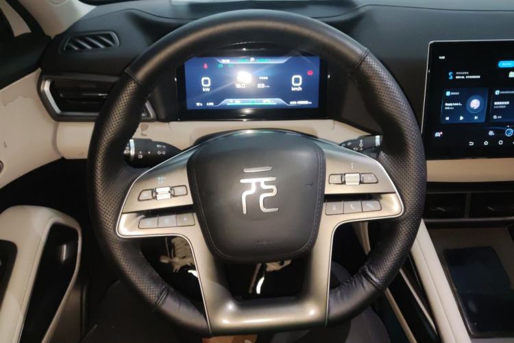 Used BYD Yuan UP 2024 401 km Active Version Steering Wheel