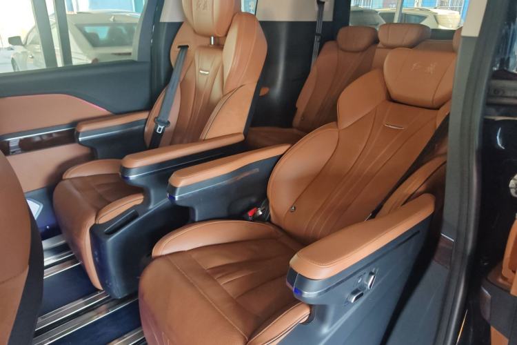 Used Hongqi HQ9 2023 2.0T Smart Connect Flagship Edition
