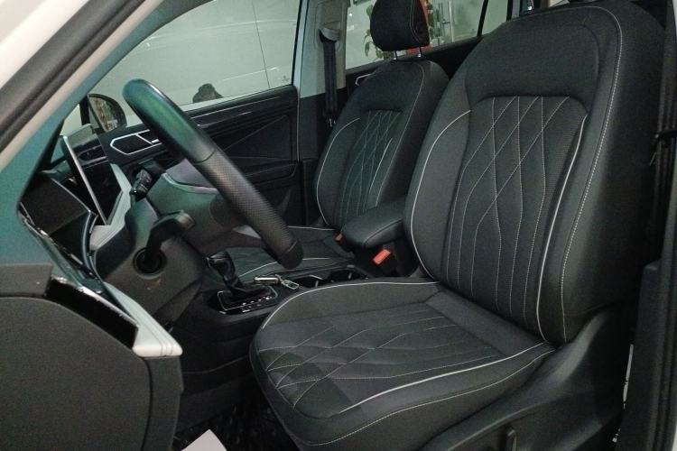 Used Volkswagen Tiguan L 2022 330TSI Automatic Two-Wheel Drive R-Line Enhanced Edition
