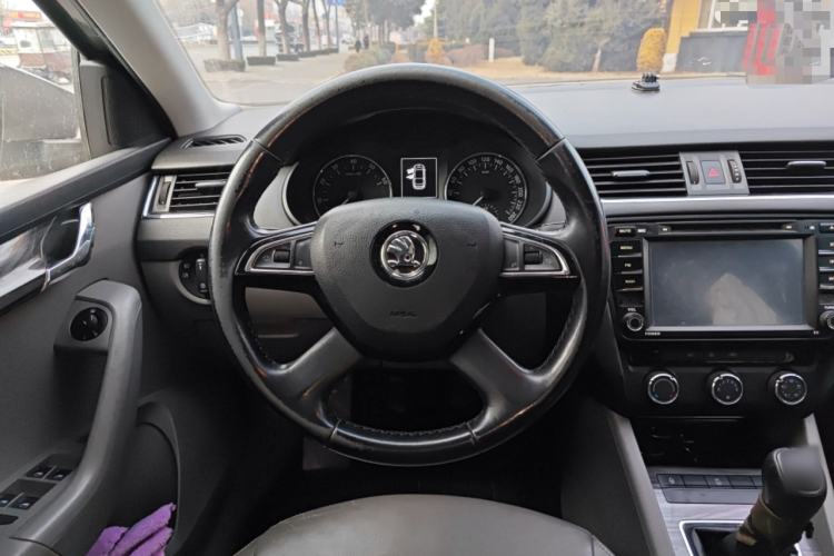 Used Skoda Octavia 2015 1.6L Manual Yijun Edition