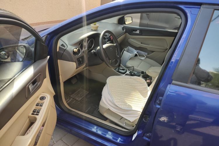 Used Ford Focus 2009 Hatchback 1.8L Automatic Fashion Edition
