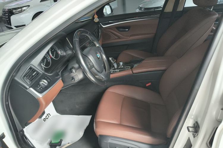 Used BMW 5 Series 2017 520Li Elegant Edition
