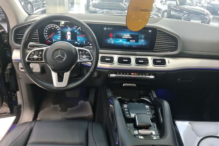 Used Mercedes-Benz GLE Coupe 2020 GLE 350 4MATIC Coupe SUV Luxury Model Center Console