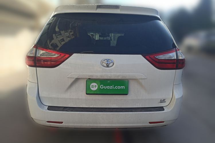 Used Toyota SIENNA 