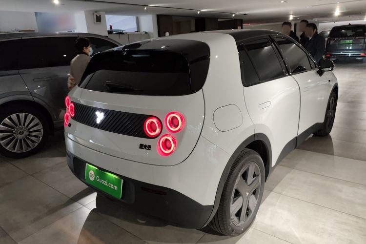 Used firefly firefly 2025 Illuminated Edition