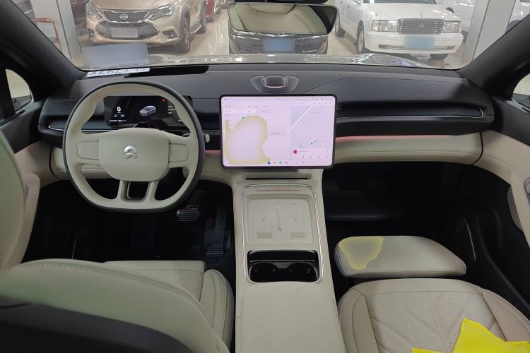 Used Nio ES6 2025 75 kWh Center Console