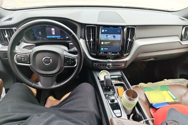 Used Volvo XC60 2022 B5 4x4 Zhiyi Luxury Edition Center Console