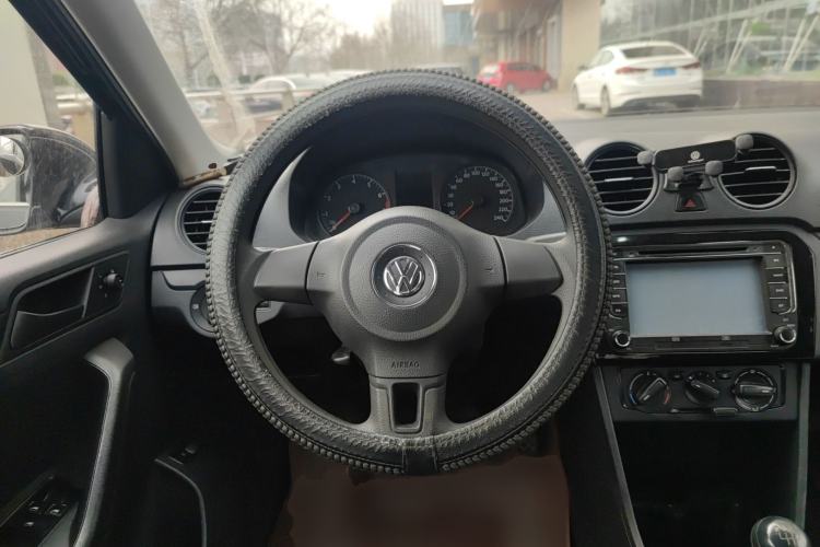 Used Volkswagen Jetta 2015 Value Edition 1.6L Manual Fashionable Style