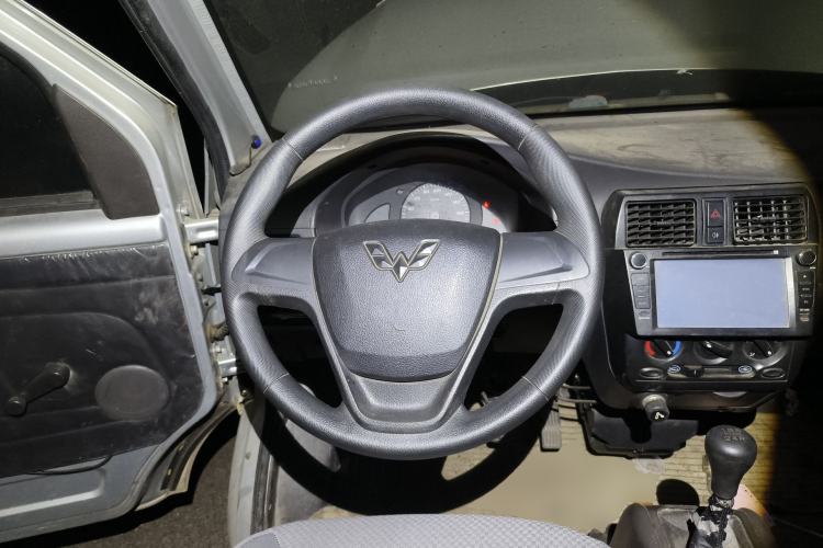 Used Wuling Rongguang 2012 1.5L Extended Basic Version
