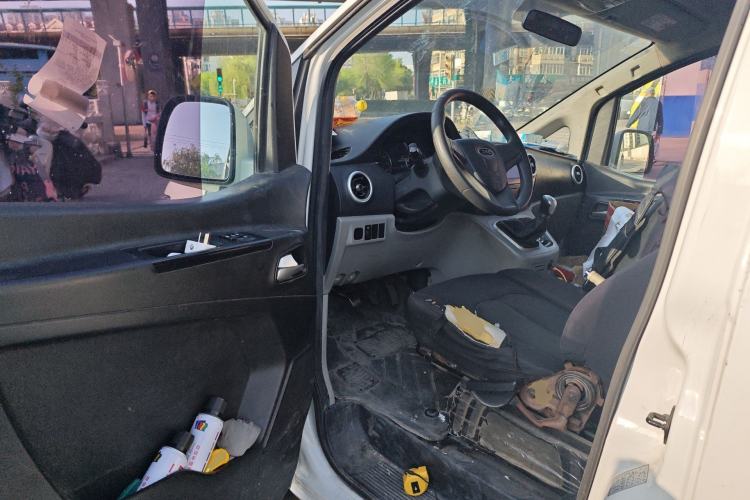 Used JAC Refine M3 2018 1.6L Express Edition 7-Seater Driver Seat