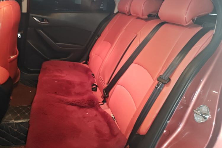 Used Mazda 3 Axela 2017 Sedan 1.5L Automatic Comfort Model Emission Standard China V Left Rear Seat